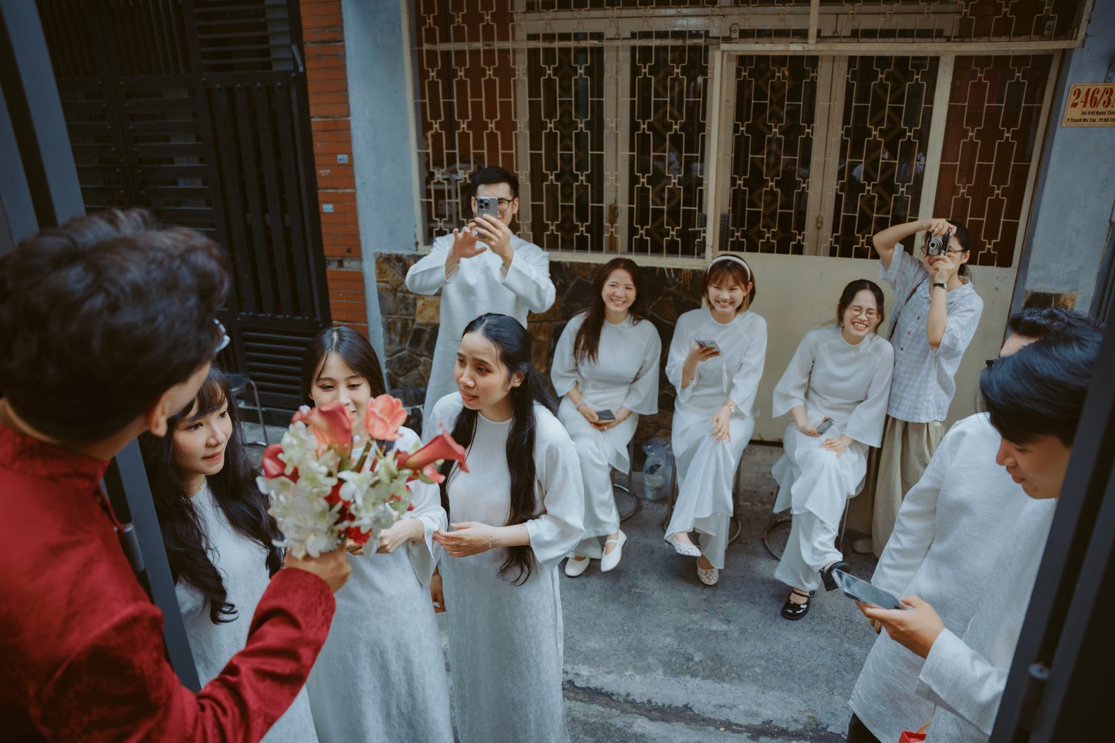 Khoảnh khắc 03 — Tú & Đức