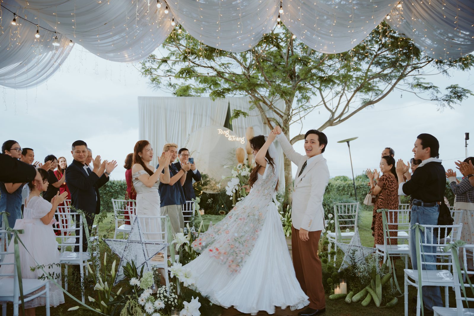 Khoảnh khắc 48 — Tùng & Trang